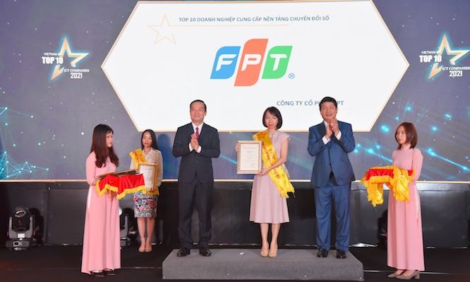 FPT giành 7 giải Top 10 doanh nghiệp CNTT Việt Nam 2021