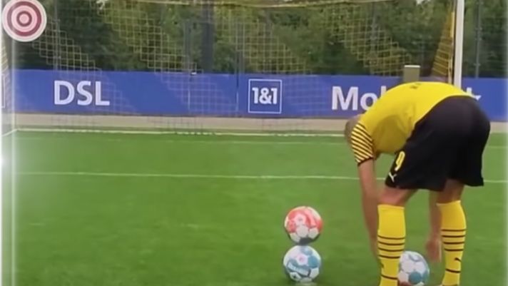 Video bóng đá: Erling Haaland biểu diễn kỹ năng khó tin trên sân tập của Dortmund