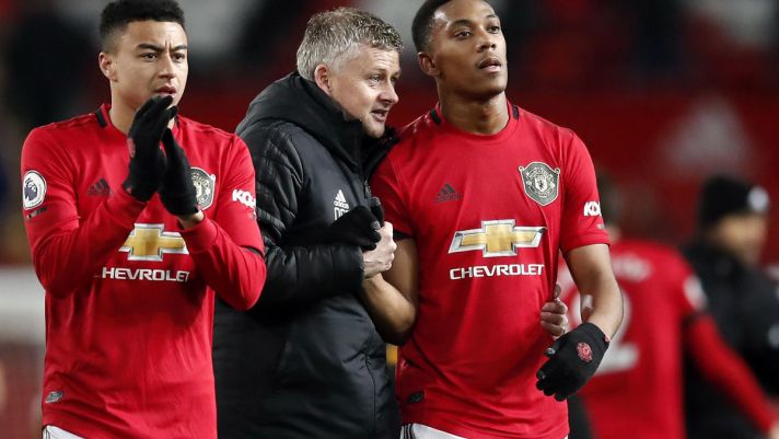 Tin bóng đá quốc tế 10/11: Cầu thủ MU không hiểu gì trước quyết định của Solskjaer