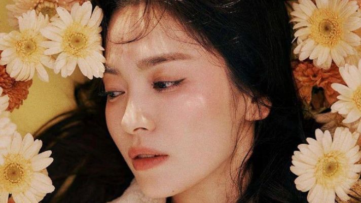 Là 'quốc bảo nhan sắc' xứ kim chi, Song Hye Kyo lại ghét nhìn gương mặt mình vào buổi sáng