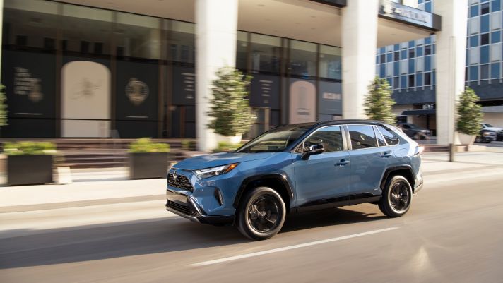 ‘Ông trùm’ SUV giá 600 triệu của Toyota được nâng cấp, quyết tâm trấn áp Mazda CX-5 và Honda CR-V