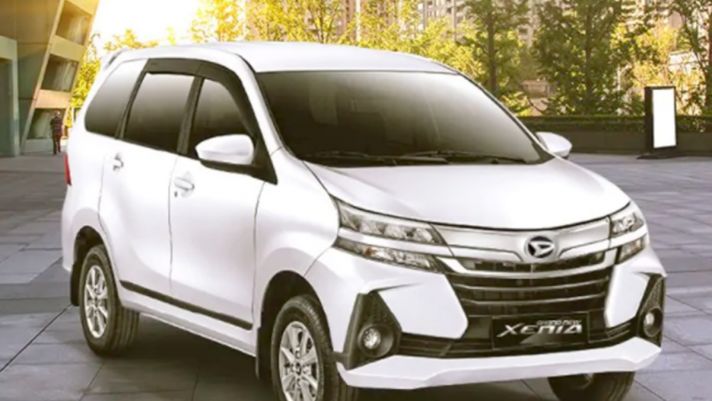 Kỳ phùng địch thủ Toyota Innova 2021 giá chỉ 291 triệu với trang bị so kè Mitsubishi Xpander 2021