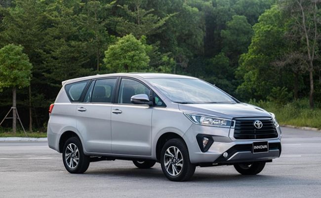 Tin xe hot 6/12: Giá lăn bánh Toyota Innova giảm mạnh: Doạ Mitsubishi Xpander, Suzuki XL7 ‘tái mặt’