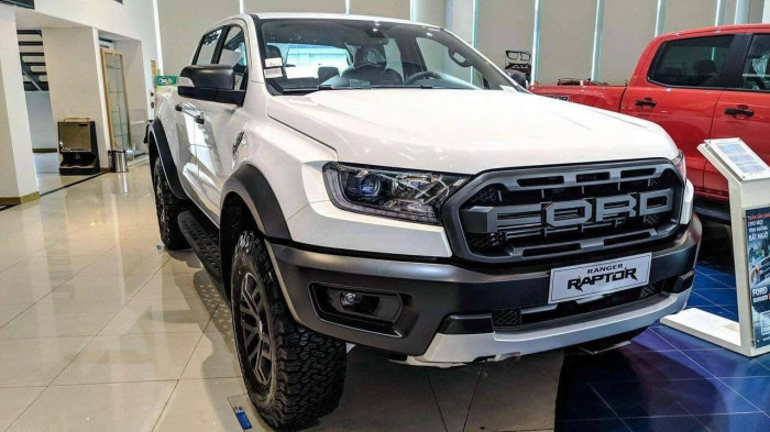 ‘Gây sốt’ tại thị trường Việt Nam, giá ‘Vua bán tải’ Ford Ranger bất ngờ biến động cực mạnh
