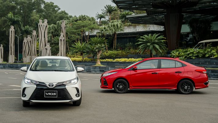 Toyota Vios có giá bán cực hấp dẫn trong cuối tháng 12, ngập tràn ưu đãi khiến Hyundai Accent 'e sợ'