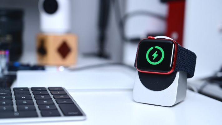 Apple Watch lên đời watchOS 8.3 gặp lỗi sạc nghiêm trọng
