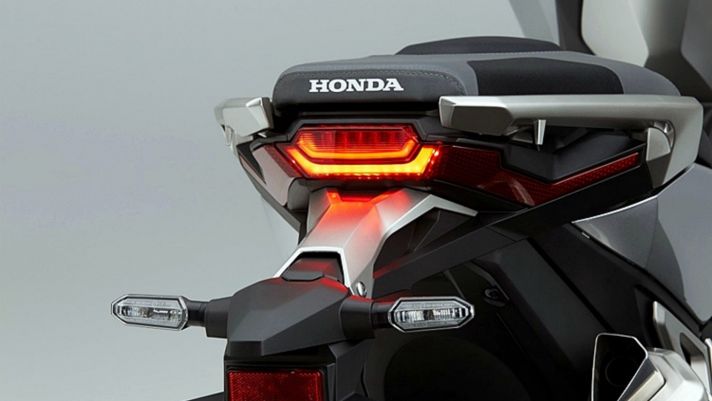 Mẫu xe ga đẹp nhất của Honda có thêm bản mới, về đại lý vào tuần tới với giá 'đe nẹt' Honda SH