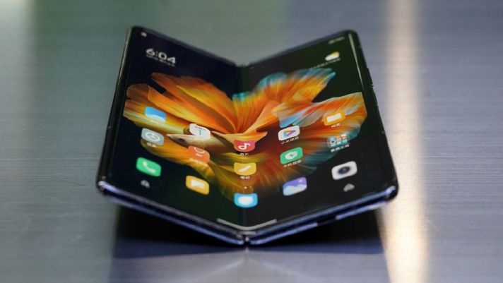 Xiaomi MIX FOLD 2 lộ diện: Sửa chữa mọi khuyết điểm, hứa hẹn sẽ là 'vua smartphone android màn gập'