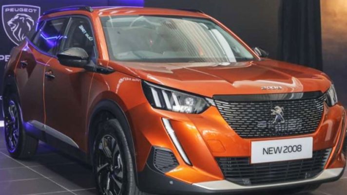 Tin xe hot 23/1: ‘Mối nguy’ Toyota Corolla Cross lộ diện giá 685 triệu, đối thủ Honda Vision hạ giá