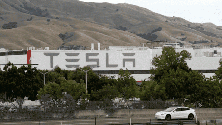 Tesla là thương hiệu xe hơi được tìm kiếm nhiều nhất trên thế giới