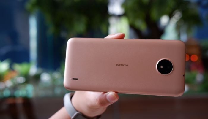 Rò rỉ một smartphone siêu rẻ mới của Nokia, thiết kế giống Nokia C20, ngập tràn phụ kiện đi kèm