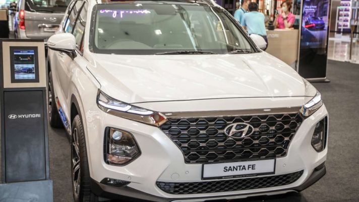 Hyundai SantaFe 2022 bất ngờ có thêm phiên bản mới, thêm loạt trang bị 'hất cẳng' Toyota Fortuner