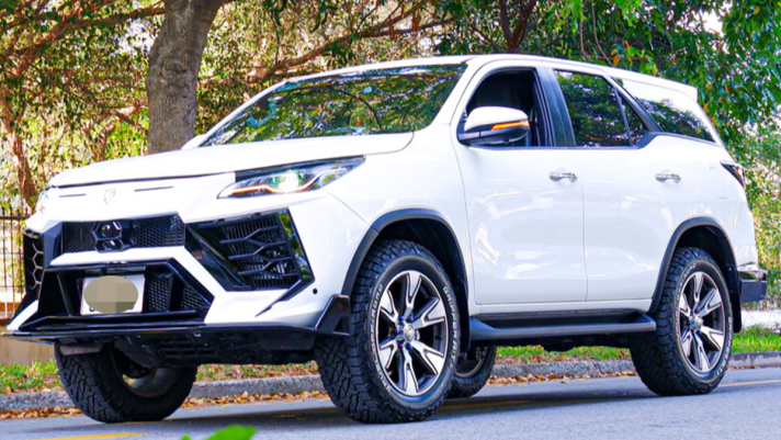 ‘Lóa mắt’ trước chiếc Toyota Fortuner ‘lột xác’ ngoạn mục chỉ với giá 70 triệu, rẻ như Honda SH Mode