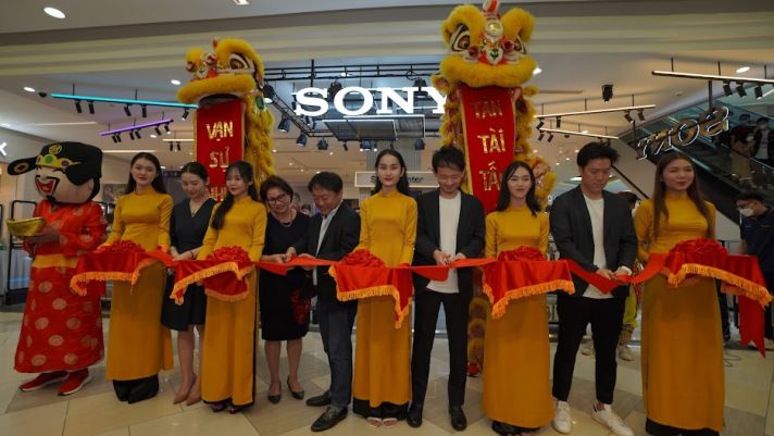 Khai Trương SONY Center Tại Vạn Hạnh Mall: Trải Nghiệm Thú Vị - Ưu Đãi Đa Dạng
