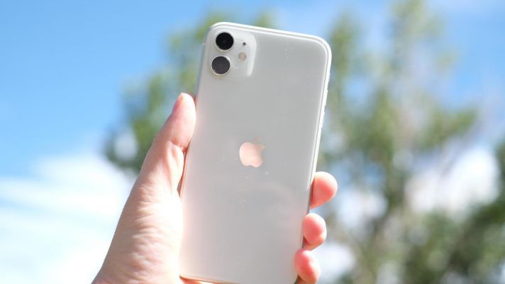 Bảng giá iPhone tháng 5/2022: iPhone 11 'giá rẻ không tưởng', iPhone 13 Pro Max giảm 'chạm đáy mới'
