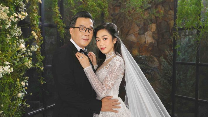 Bên trong đám cưới của Hà Thanh Xuân: Cô dâu chú rể bật khóc nức nở vì lý do đặc biệt