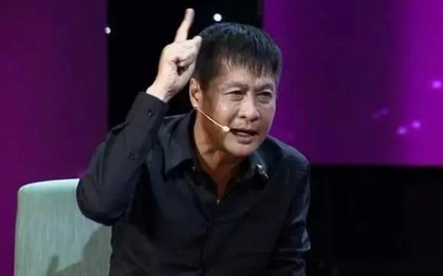 Sau loạt phát ngôn gây sốc, đạo diễn Lê Hoàng tiếp tục gay gắt nói về 1 bộ phận giới trẻ nhảm nhí