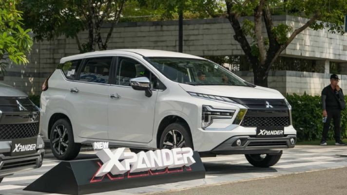 Mitsubishi Xpander 2022 'thay máu' loạt trang bị: Giá từ 555 triệu, 'lấn át' Toyota Veloz Cross