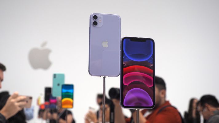 iPhone 11 tại Việt Nam giá 'rẻ nhất thế giới' hút khách Việt rào rào 'chốt đơn'