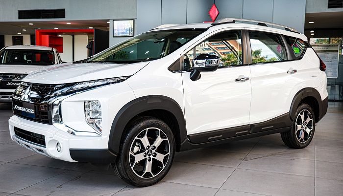 Giá lăn bánh Mitsubishi Xpander Cross tháng 6/2022: Ưu đãi tưng bừng, quyết 'xoá sổ' Suzuki XL7