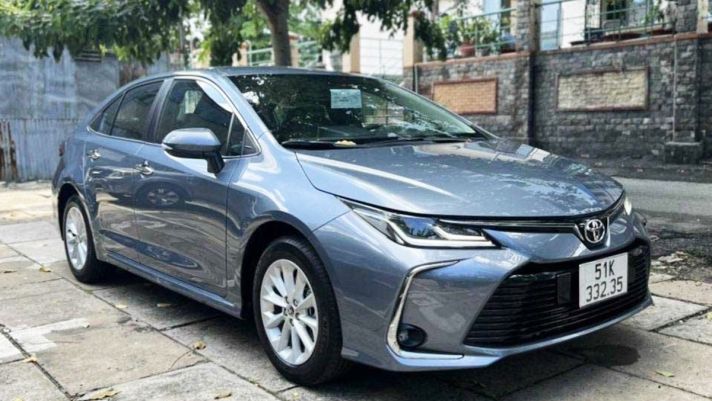 Khách Việt ngẩn ngơ vì chiếc Toyota Corolla Altis 2022 có giá rao bán gây sốt, trang bị là điểm nhấn