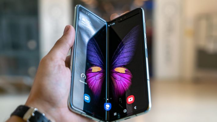 Samsung đang nỗ lực mang smartphone màn hình gập giá rẻ Galaxy A Fold và A Flip cho người dùng