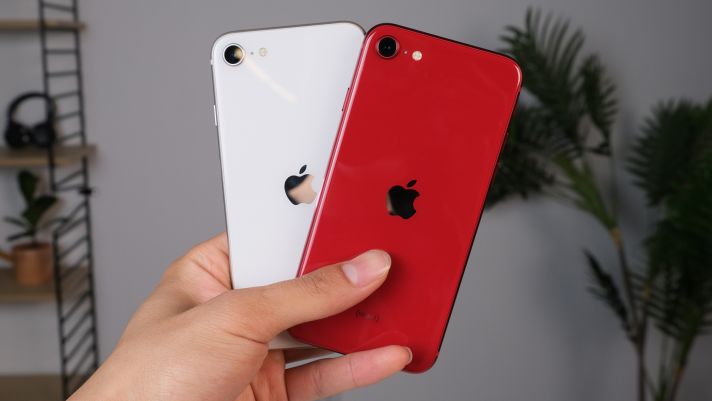 Giá iPhone SE tháng 7: SE 2020 chạm mốc 9 triệu, ‘đè bẹp’ cả Galaxy A53 lẫn Galaxy M53