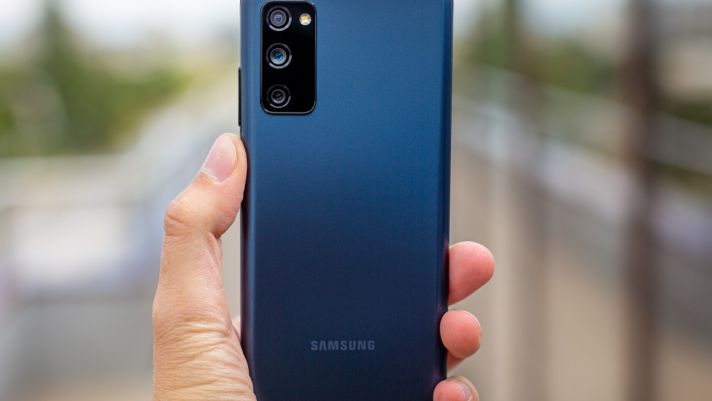 Ngây ngất trước Samsung Galaxy S20 FE 'rẻ không tưởng' chip Snapdragon 845, màn hình đẹp ngỡ ngàng