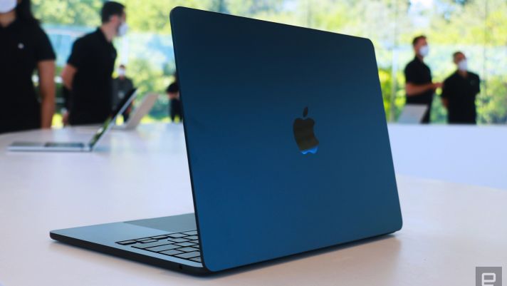 Chưa trên tay người dùng Macbook Air M2 đã lộ điểm hiệu năng