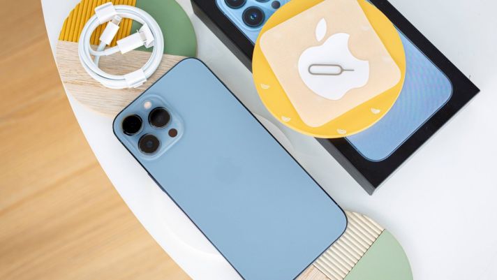 Giá iPhone 13 Pro Max đập hộp mới rẻ 'sập sàn' tháng 8, cơ hội mua giá hời khách Việt không nên bỏời