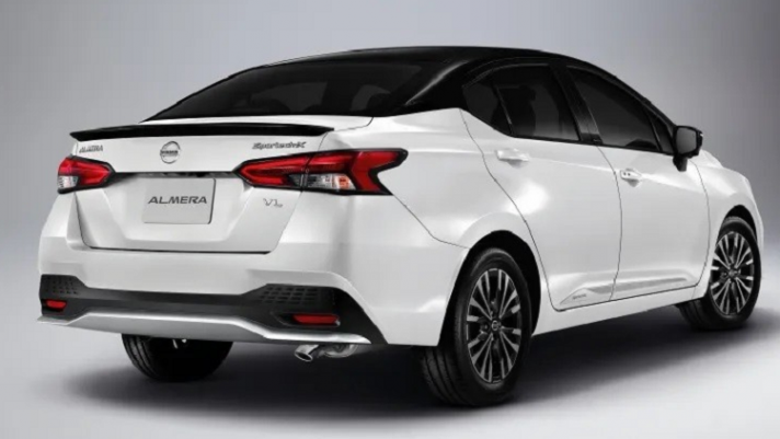 Toyota Vios và Honda City ‘lác mắt’ trước mẫu sedan Nissan giá 434 triệu đồng, thiết kế thể thao