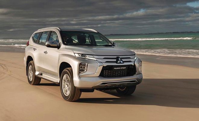 Giá lăn bánh Mitsubishi Pajero Sport tháng 8/2022 khiến Hyundai Santa Fe, Toyota Fortuner sửng sốt