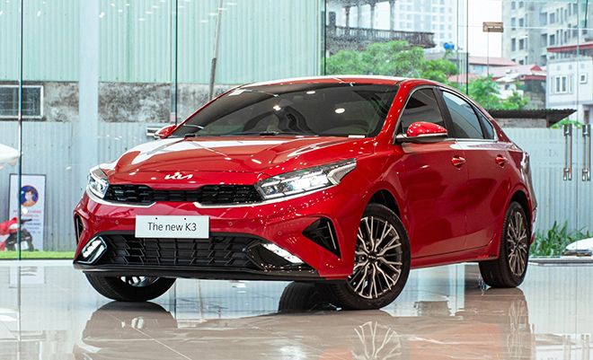 Giá lăn bánh Kia K3 tháng 8/2022: Ở mức cực hời, nuốt chửng Toyota Corolla Altis và Hyundai Elantra