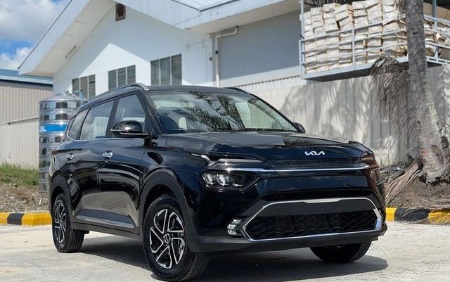 Đại lý Việt ồ ạt nhận cọc mẫu MPV mới của Kia, Mitsubishi Xpander và Toyota Veloz Cross sắp ra rìa