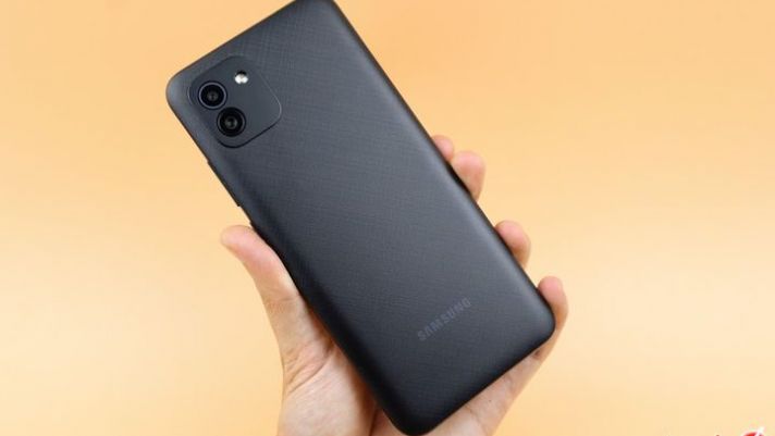 Giá Samsung Galaxy A03 tháng 9/2022: 'Hủy diệt' Nokia C30 với trang bị camera vượt tầm giá