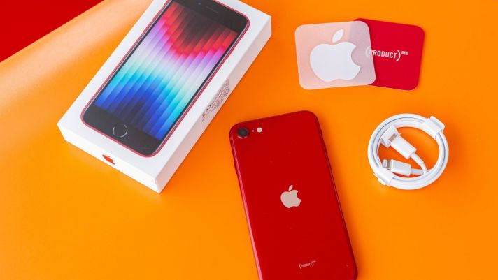 Giá iPhone SE 2022 tháng 9, đập hộp mới tinh dưới 10 triệu khiến dân tình ngỡ ngàng