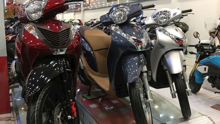 Honda SH Mode 2022 giảm giá, tăng ưu đãi tại nhiều đại lý