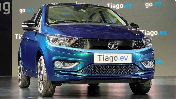 Tata Tiago EV mới ra mắt với giá chỉ 247 triệu đồng, thiết kế không kém cạnh Hyundai Grand i10