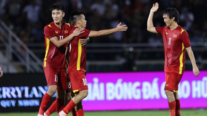 Tin nóng V.League 28/10: 'Lão tướng' ĐT Việt Nam được Hà Nội FC thưởng lớn