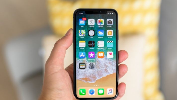 Giá iPhone X cuối tháng 10, gần 6 triệu, mạnh như iPhone 8 có đáng mua?