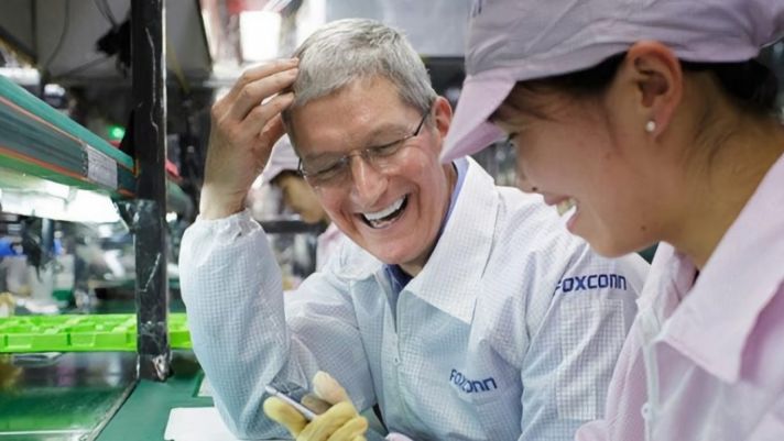 Foxconn chi đậm tiền thưởng để giữ nhân viên lắp ráp iPhone 