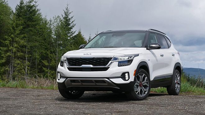 Giá lăn bánh Kia Seltos mới nhất tháng 11/2022: Khách Việt mê đắm, Hyundai Creta cúi đầu