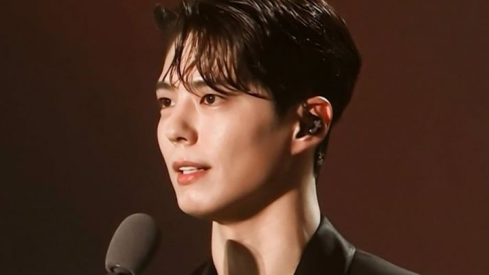 Park Bo Gum xuất hiện với diện mạo như 'tượng tạc' ở MAMA 2022