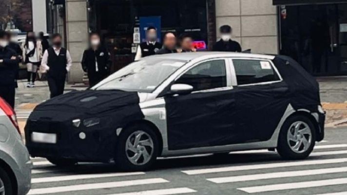 Lộ diện Hyundai i20 facelift mới, rục rịch chuẩn bị cho ngày hạ gục Honda City Hatchback