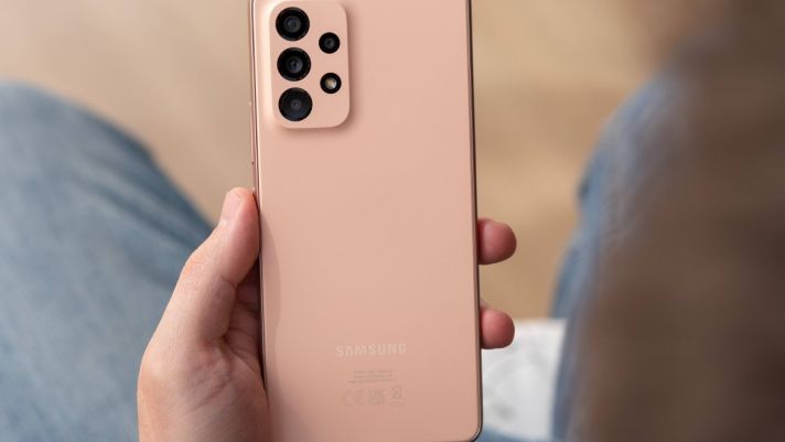 Giá Galaxy A53 5G mới nhất tháng 12, cửa hàng áp ưu đãi thủng đáy, dân tình thích thú vì giảm khủng