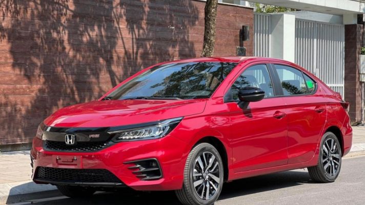 Quyết tâm bứt phá trước Toyota Vios và Hyundai Accent, Honda City giảm giá kỷ lục xuống mức siêu rẻ