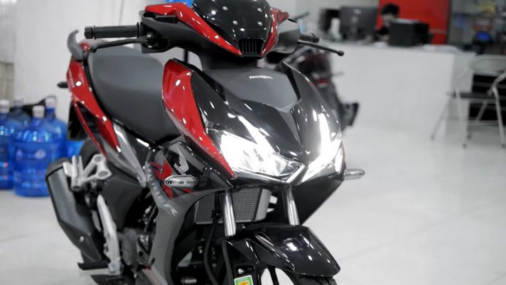 Giá xe Honda Winner X cận Tết: Rẻ đến khó tin, dễ khiến Yamaha Exciter 155 'chùn bước'