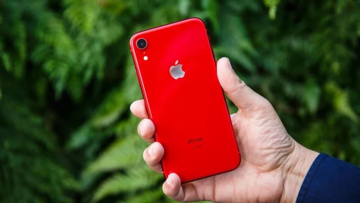 Giá iPhone XR cập nhật mới nhất: Rẻ “khủng” chỉ từ 13 triệu, rẻ hơn Galaxy S22 có đáng mua?