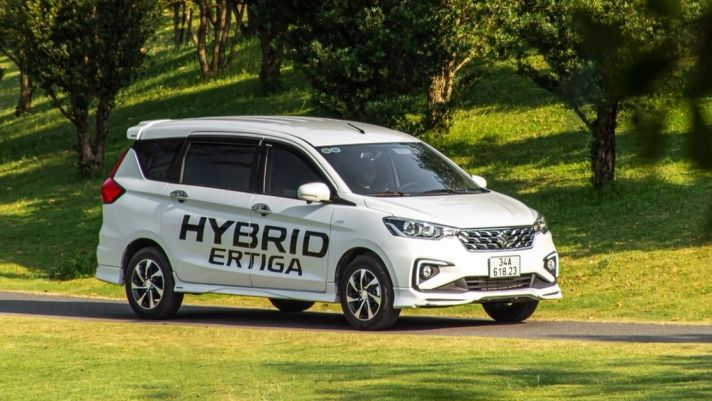 Suzuki Ertiga hybrid giảm giá mạnh tay dịp cuối năm, rẻ hơn nhiều so với Mitsubishi Xpander