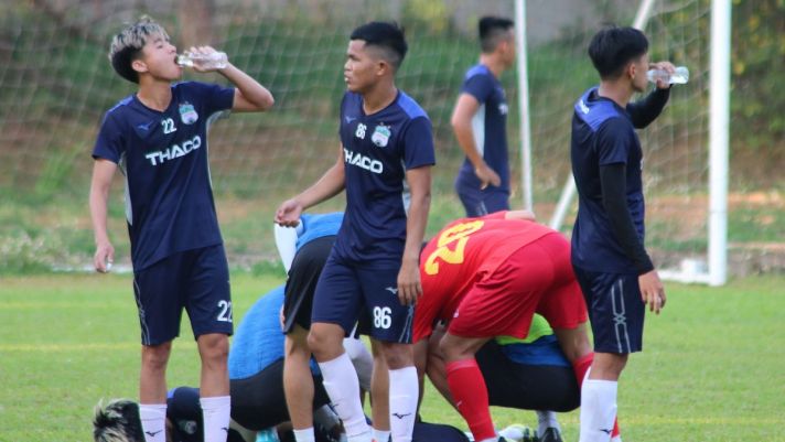 'Thần đồng U19' chia tay HAGL, rơi vào cảnh thất nghiệp trước V.League 2023